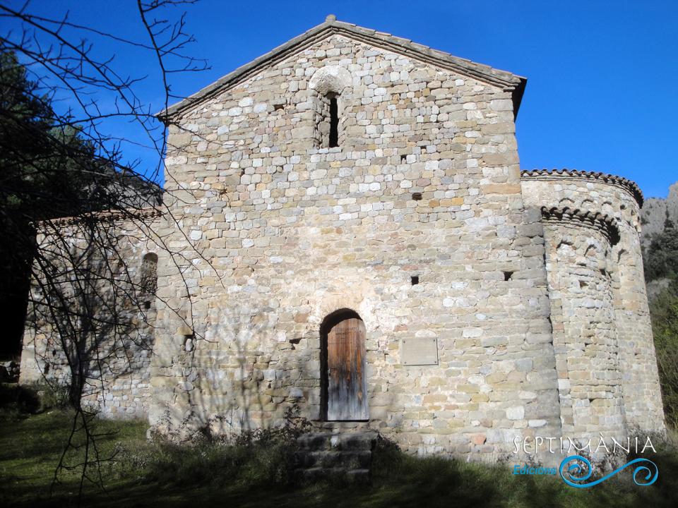 23.12.2024 Porta principal d'ingrés al temple en la part de ponent.  Sant Pere de Graudescales. -  J. Bibià